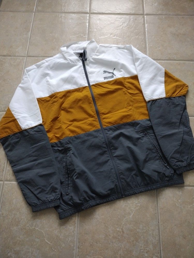 PUMA "Limited Edition" Large Nylon Active Wear Jacket (New Without Tags)