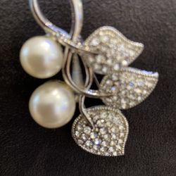 🌹Vintage Pearl Brooch/Pin