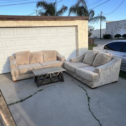 Beige Couches With Coffee Table 