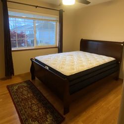 Queen Size Bed (full Set ) 