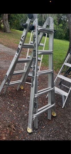Gorilla multi stepladder 300 capacity type 1A $200 cash firm Cecelia dr