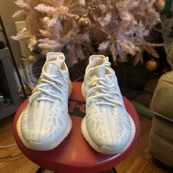 Yzy 350 “Ice Blue” Size 5.5 NO BOX
