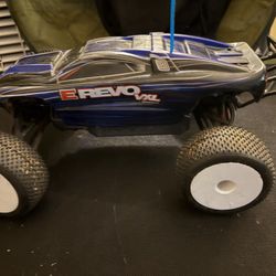 Traxxas E Revo 