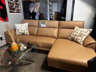 Genuine Leather Reclining Sectional! $1899 🧡🛋️✨