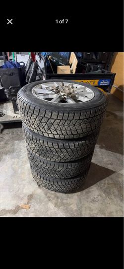 Bridgestone Blizzak DM-V2 Winter Tires with Rims