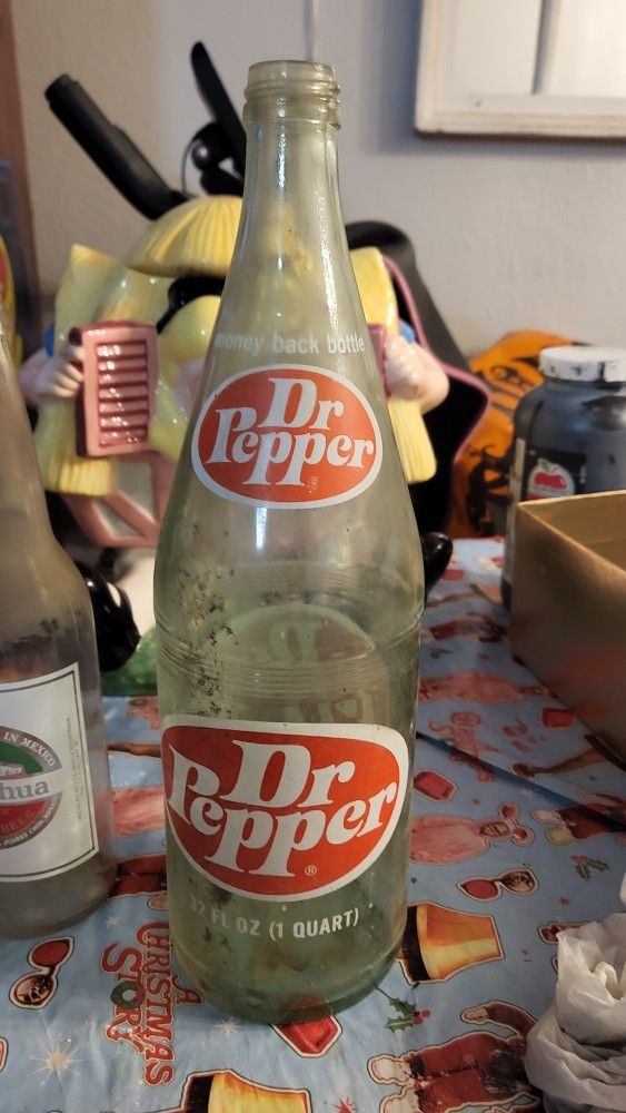 Vintage Dr Pepper Glass Soda Bottle Large 32 Ounce 1 Quart