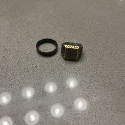 2 metal rings