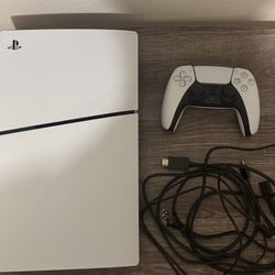 PS5 SLIM DIGITAL EDITION 1TB (LIKE NEW)
