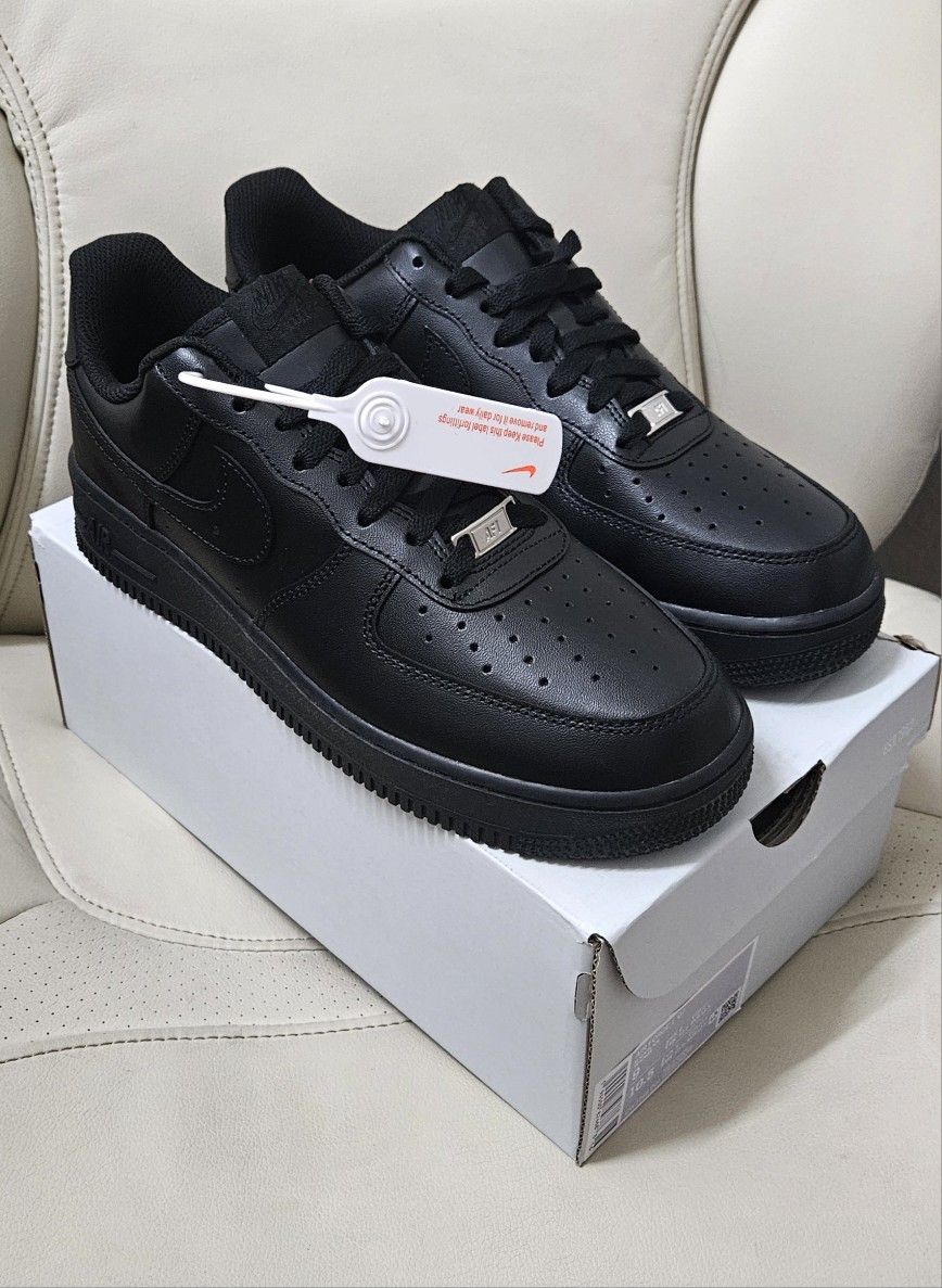 Nike Air Force 1