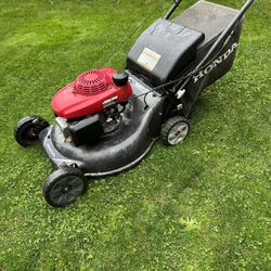 Honda Push  lawn mower 