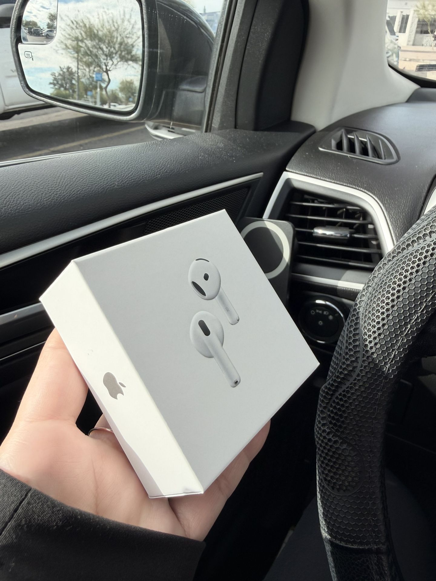 AirPods 4 With Noise Cancellation