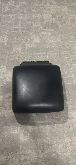 2011-17 Infiniti QX56 QX80 Center Console Lid Arm Rest Armrest Oem LID