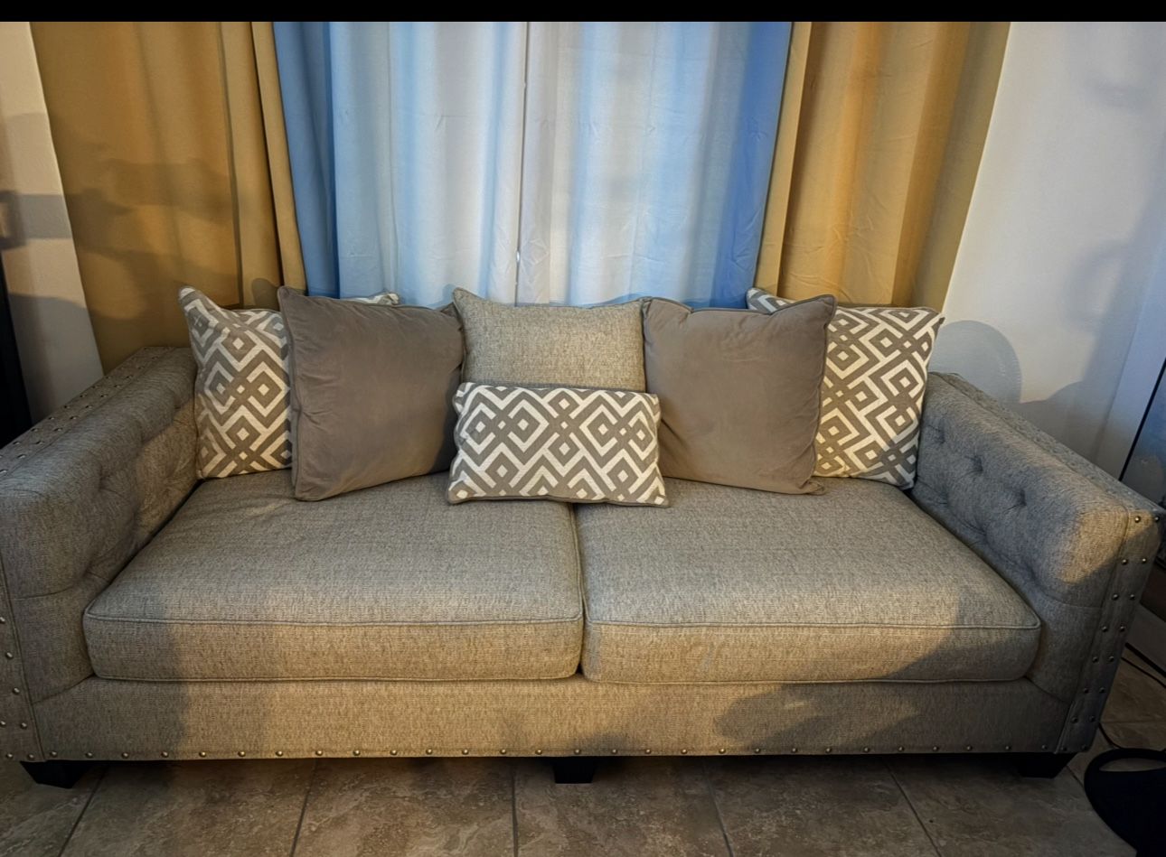 Reclinable Eléctrico Más Sofá Nuevo De Rooms To Go