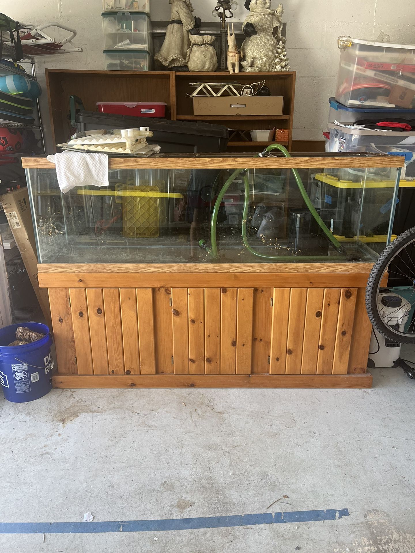 125 Gallon Tank And Stand