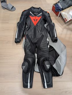 Dainese Leguna Seca D1 Suit Size 44 Euro