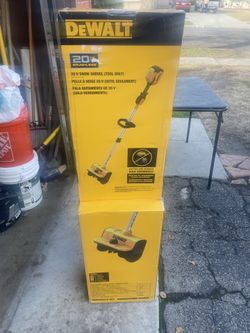 DEWALT 10 in. 20-Volt MAX Cordless Snow Shovel - Tool Only