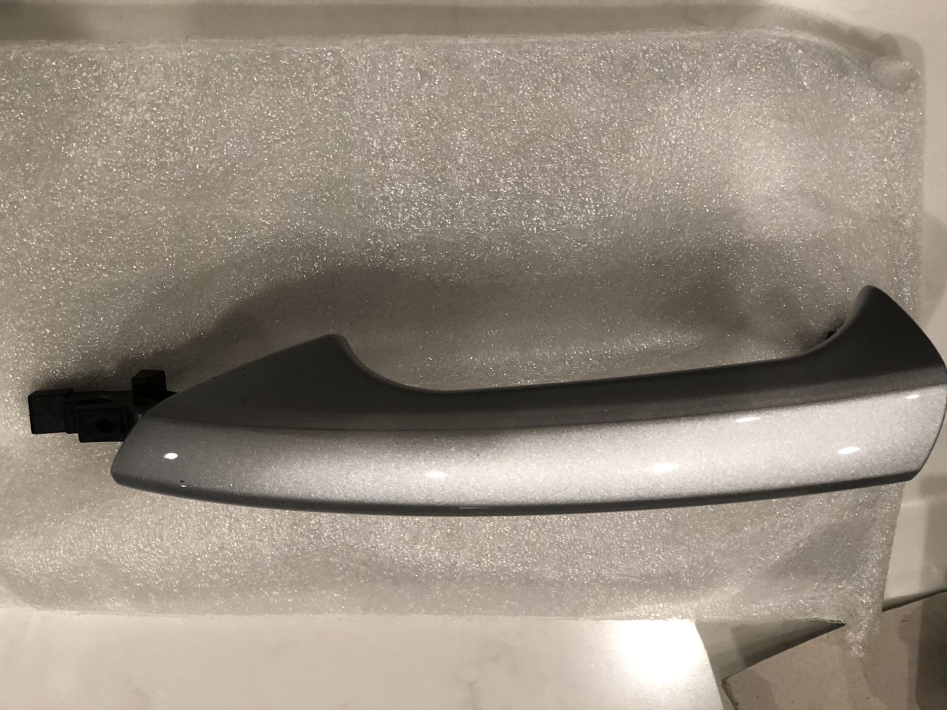 Mercedes benz C300 door handle brand new