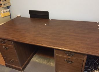 Beautiful solid large executive style desk