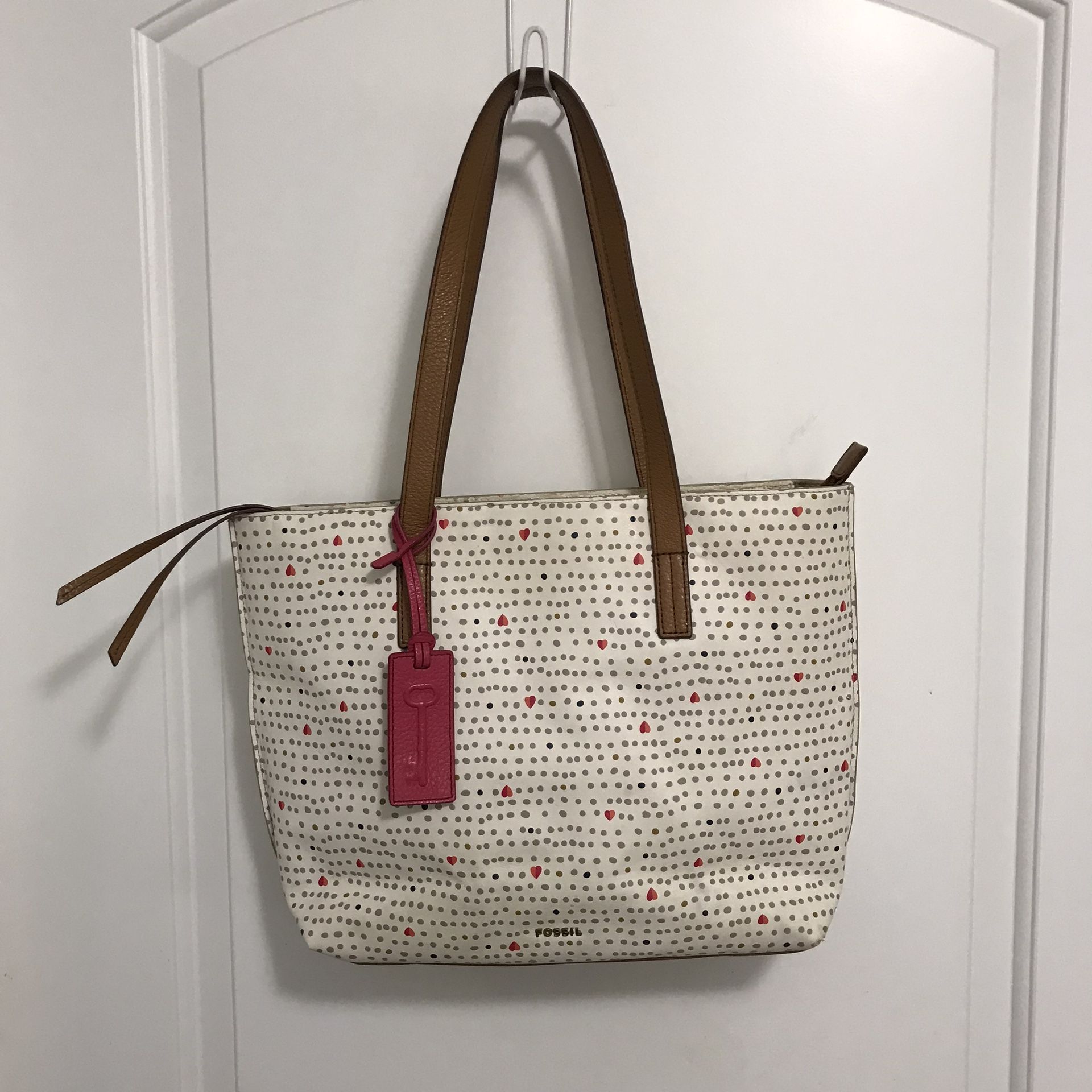 Fossil Heart Tote Great Used Condition