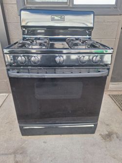 BLACK STOVE FOR SALE.(HOTPOINT)