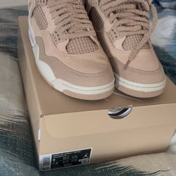 Women’s Retro 4’s