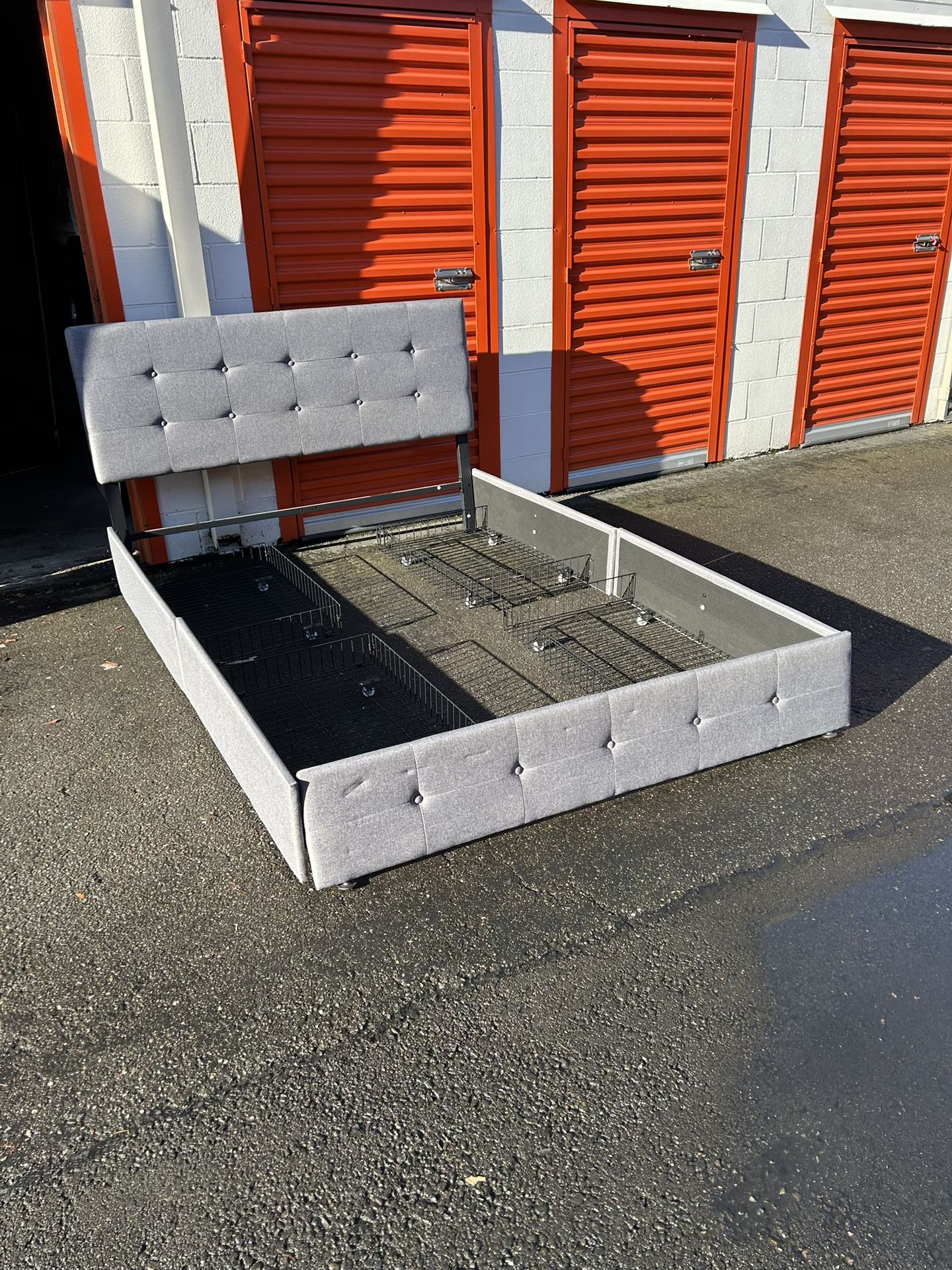 Queen Bed Frame With 4 Drawers