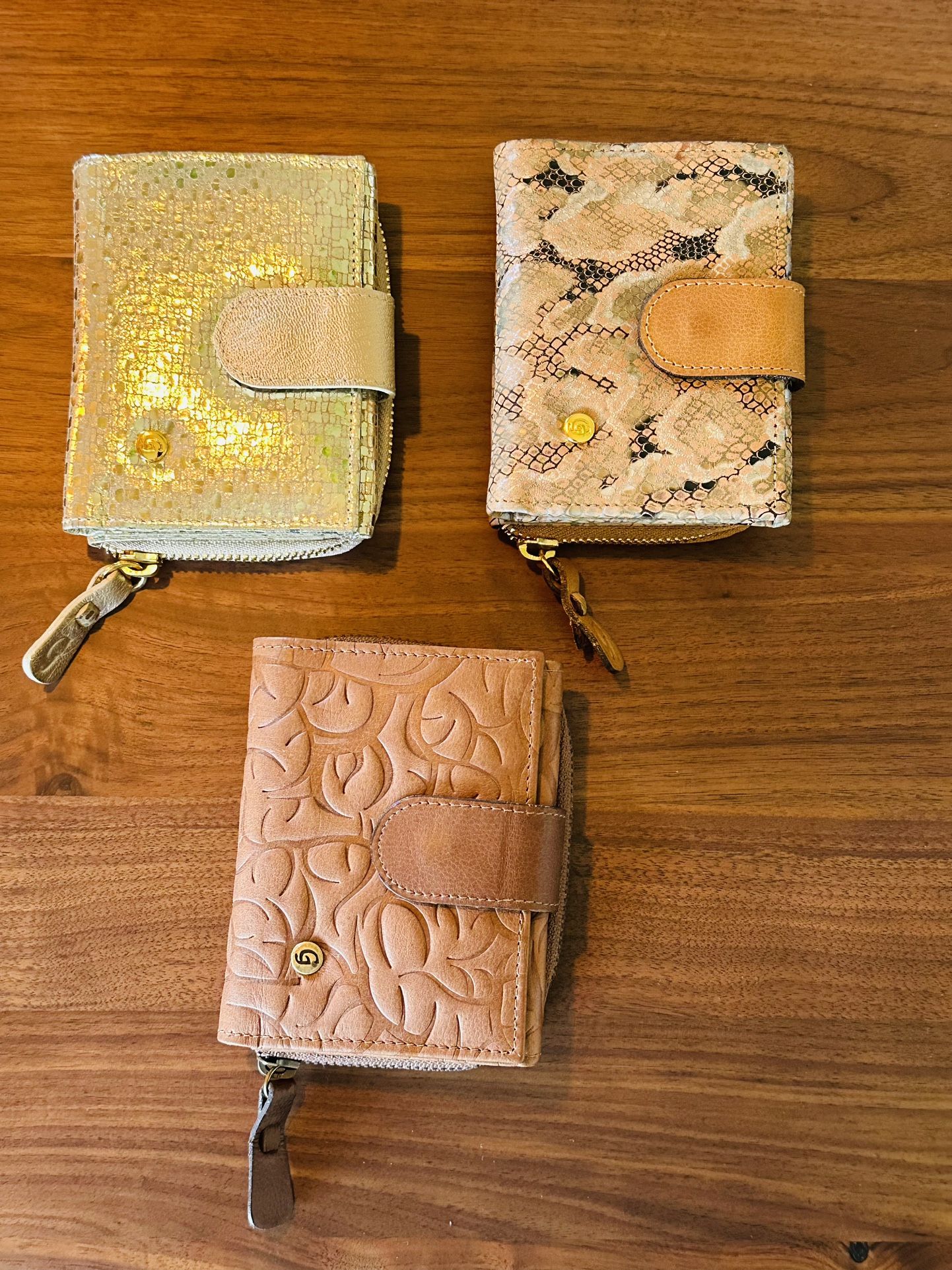 Wallets, Clutches And Purse