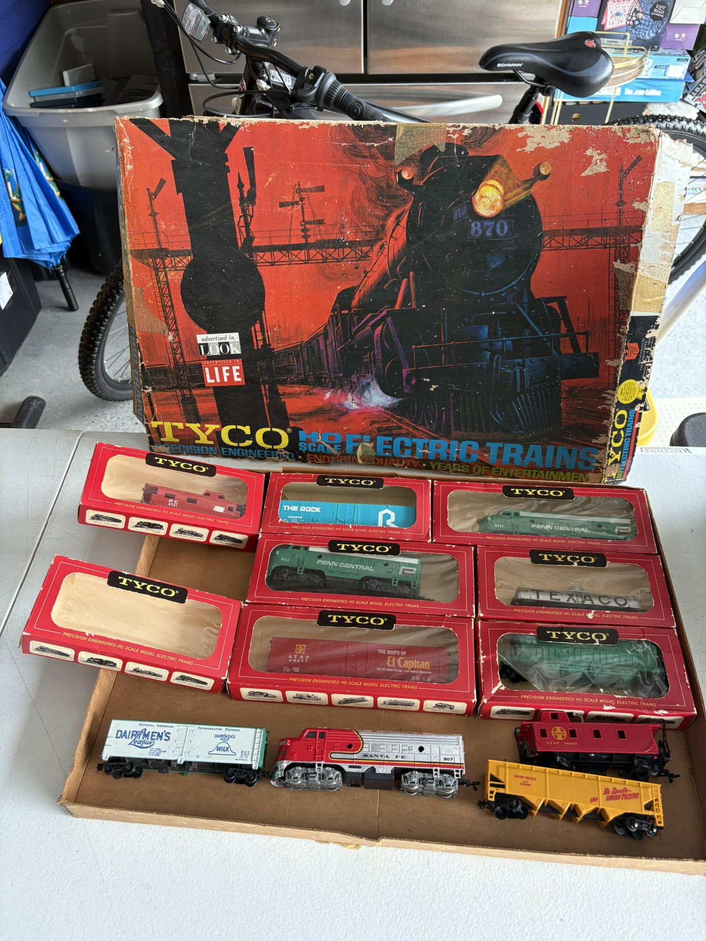 TYCO Train Lot with box
