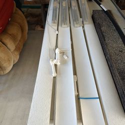 Four Vertical Blinds Set And 1 For Parts