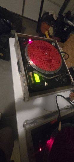 2 turn tables