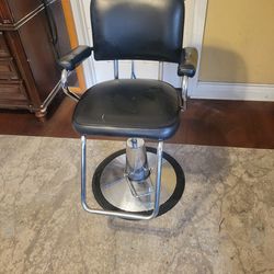 Barbershop Chair In Black Leather