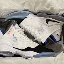 Lebron XIX low Brand New In Box Gorgeous!!