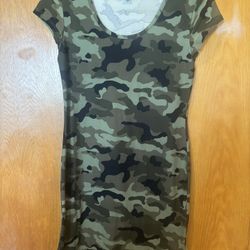 Juniors Camo scoop neck t-shirt dress size M great halloween costume 
