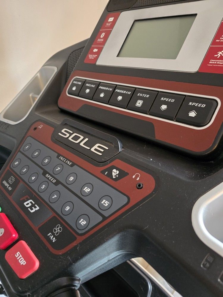 Sole F63 Treadmill