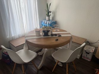 Breakfast nook