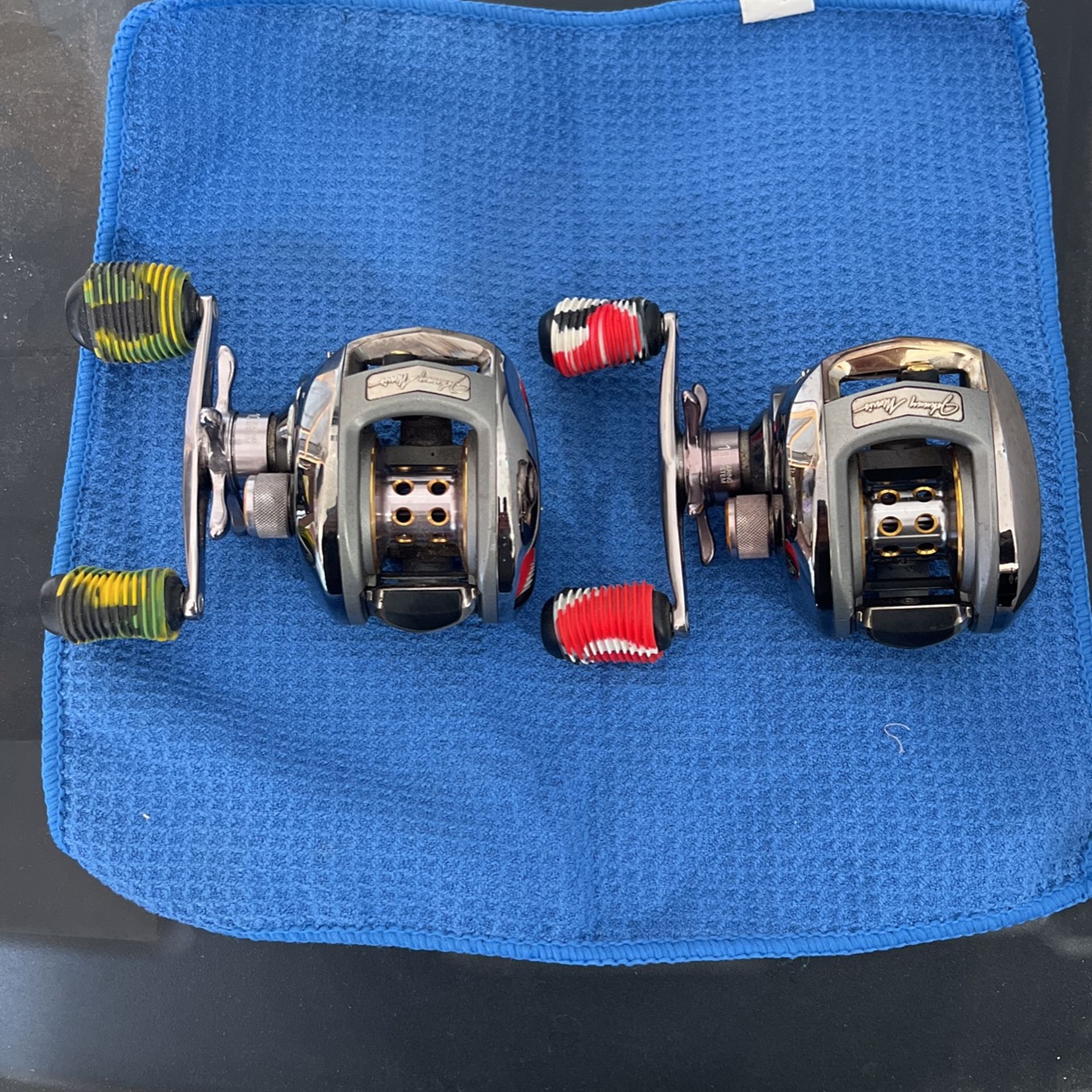 Johnny Morris Bait Casters Left Hand Retrieve