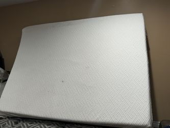 Novilla queen mattress