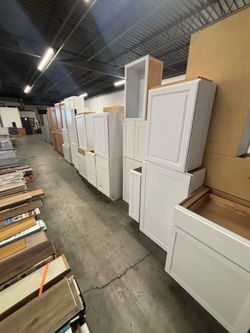 Newly Assorted Kitchen Cabinets