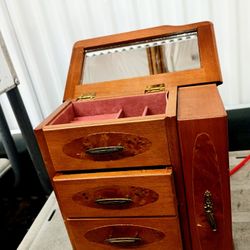 1900's  Amish Shaker Solid Wood 5-Drawer Jewelry