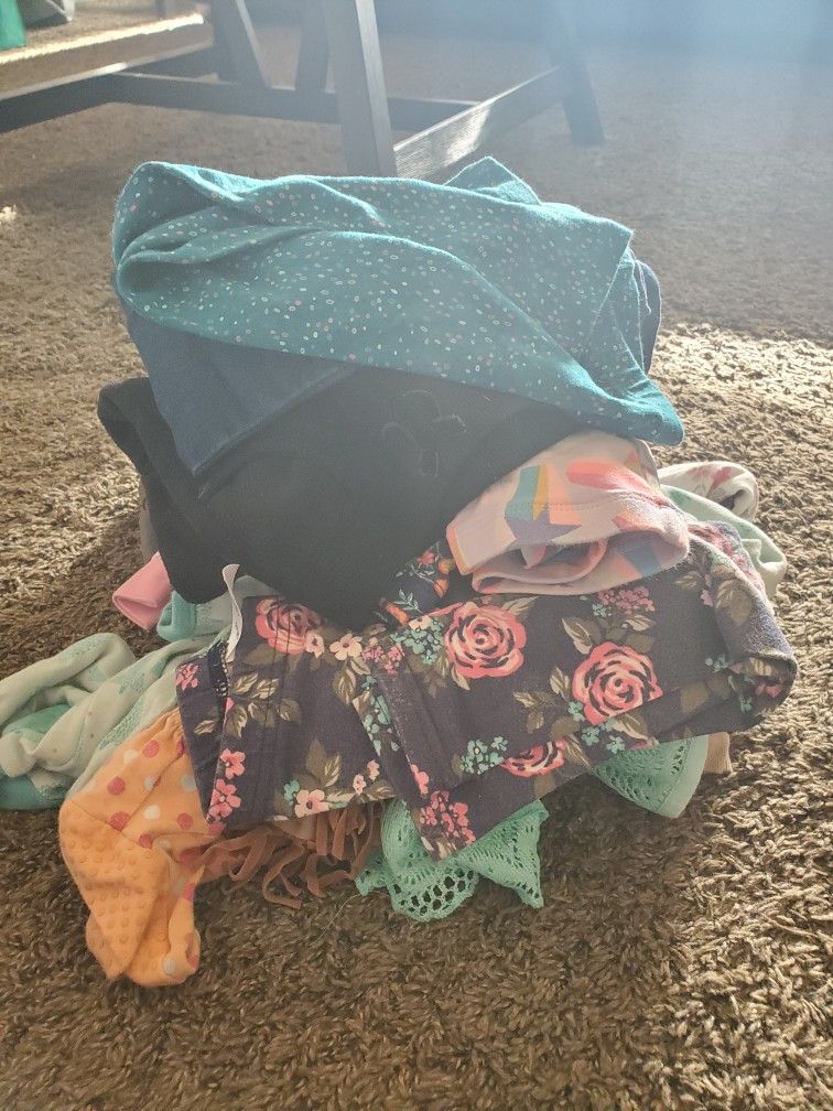 Free 3T girls Clothes- Read Description