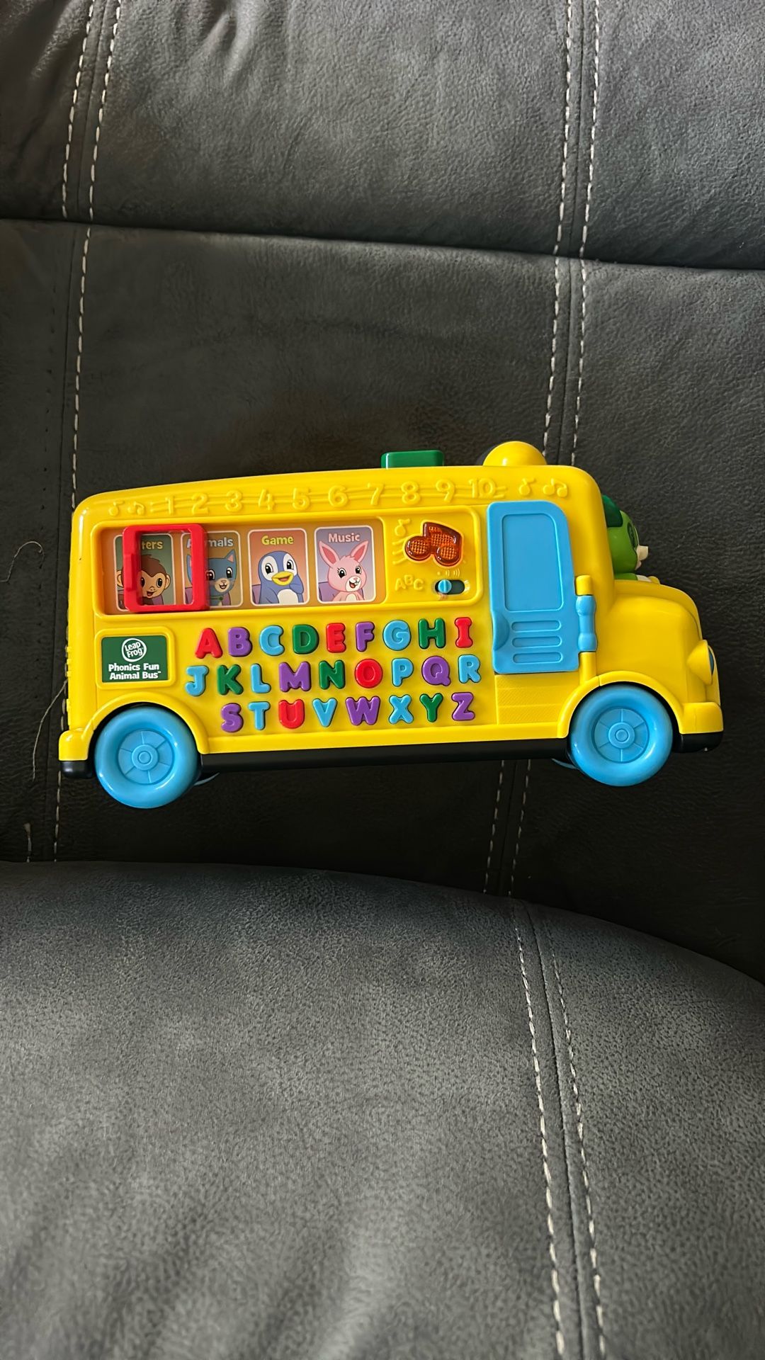 Phonics Animal Bus