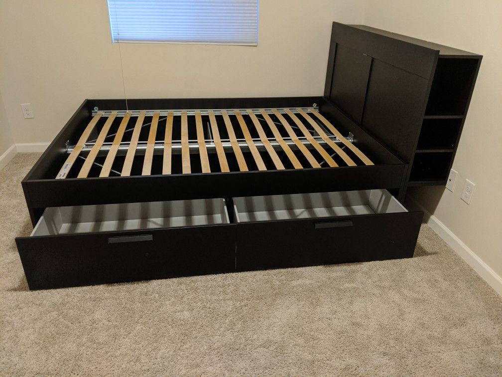 Queen-sized Bed Frame with 4-drawer storage