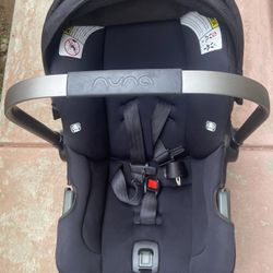 Nuna Pipa Baby Carseat 