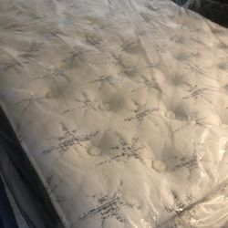 California King Size Bed Mattress King Koil Intimate Medium Firm Euro Top Serta Sealy Stearns & Foster Aireloom Kluft Hotel Purple Tempurpedic Saatva