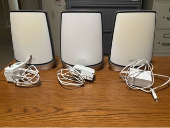 Netgear Orbi RBR850 & 2 Satellites