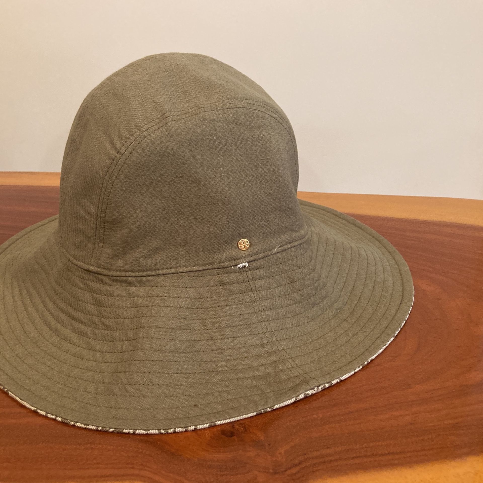 Tory Burch Reversible Bucket Hat - www.nhima.co.zm display picture 1