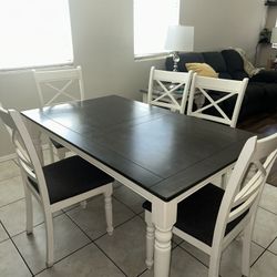 Dinning Table 
