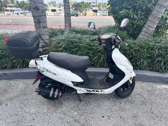 White Wolf RX-50 Scooter - must sell! Leaving the country!
