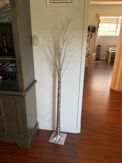 Prelit birch tree