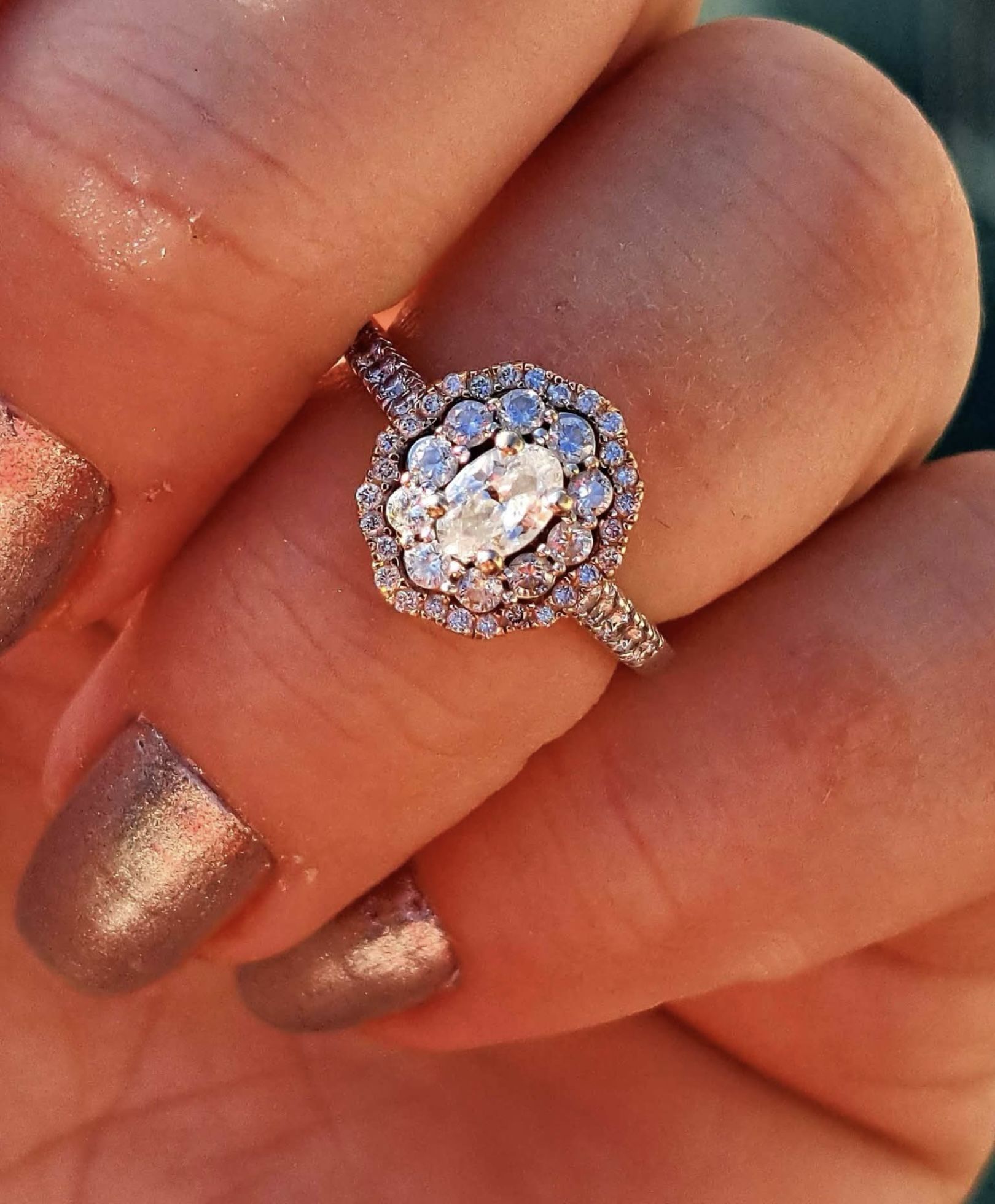 $2,500 At Zales Certified Natural VS2 3/4 Carat Diamond Engagement Ring